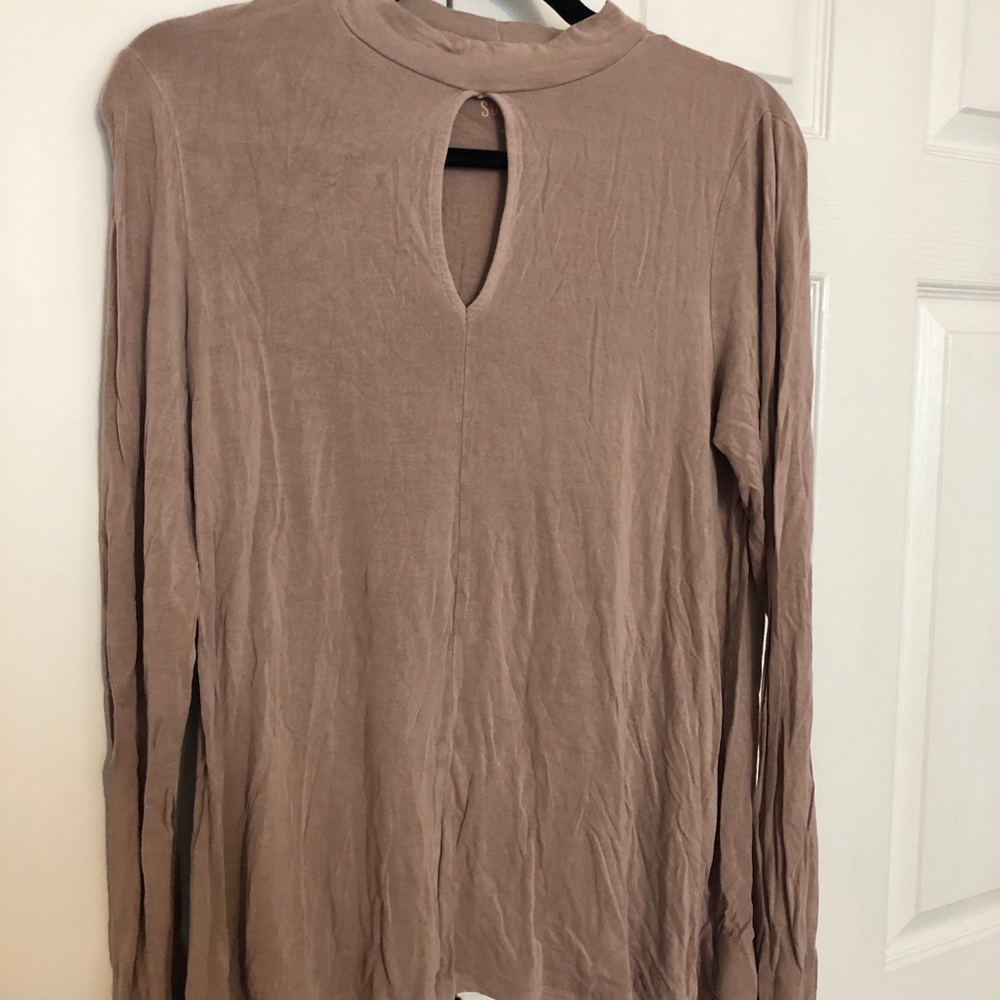 American Eagle keyhole mock neck long sleeve